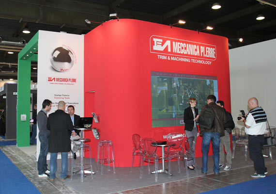 Allestimento grafiche, progetto, montaggio e disallestimento dello stand per Metef-Foundeq 2012. <br> Cliente: Meccanica Pi.Erre Srl.